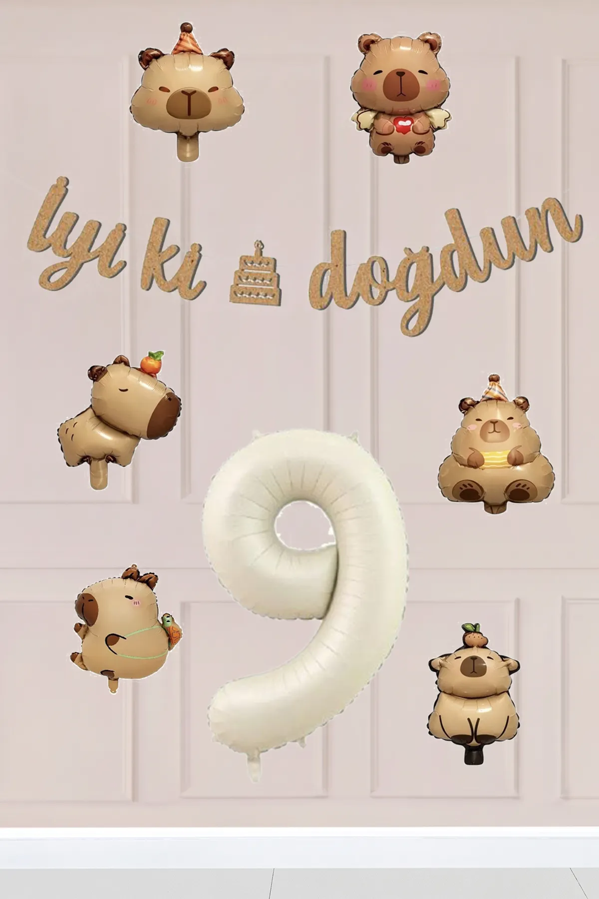 9 Yaş Kapibara Temalı Doğum Günü Balon Zinciri Seti