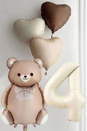 4 Yaş Doğum Günü Karamel Papyonlu Ayı ve 3 Retro Kalp Balonlu Balon Seti