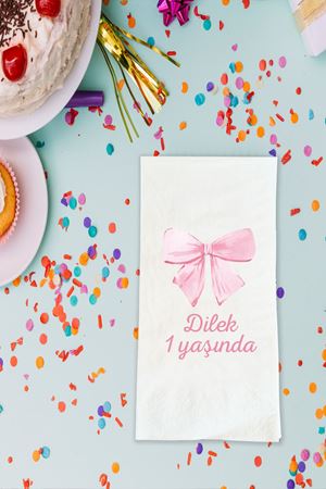 Pembe Fiyonk Kurdele Baskılı Peçete İsme Özel Doğum Günü Peçetesi