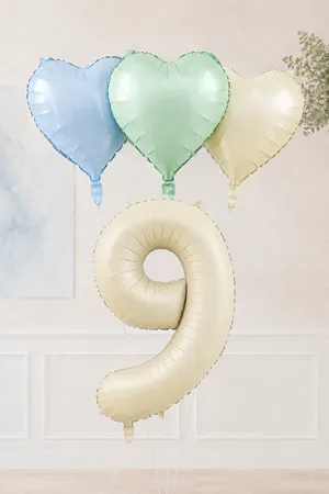 9 Yaş Retro Mavi Yeşil Krem Kalpli Folyo Balon Seti Set44 9 Yaş